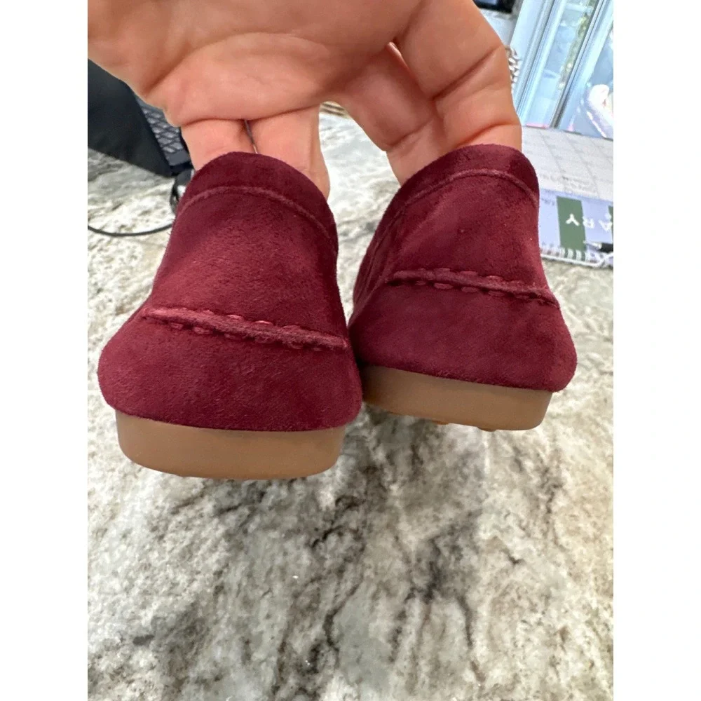 Kate Spade‎ Bernice suede driving moccasins in a burgundy color NWOT 8B